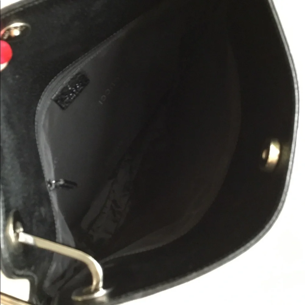 GUCCI shoulder bag/ crossbody 🖤🤍🖤 - Picture 12 of 15